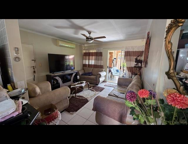 2 BEDROOM TOWNHOUSE FOR SALE IN MONTANA TUINE